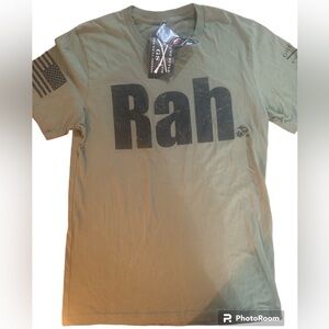 NWT Grunt Style Marine graphic t-shirt size medium